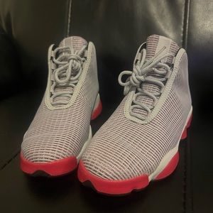 Nike Air Jordan Horizon Gray/Pink Shoes